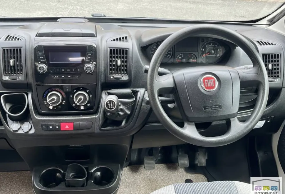 Swift Escape 664 2018