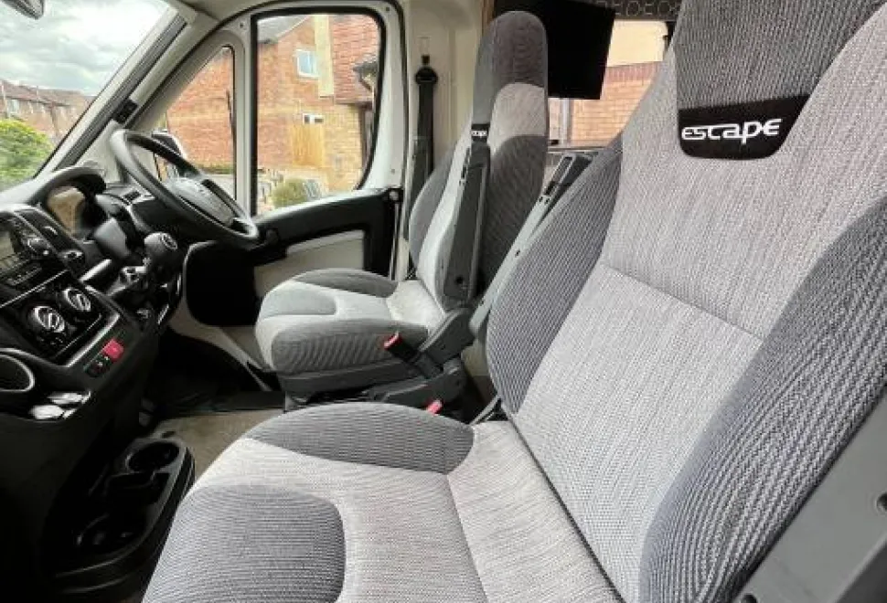 Swift Escape 664 2018