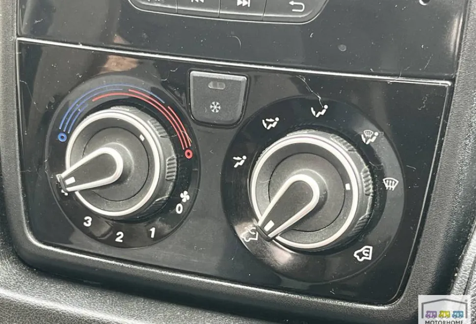 Swift Escape 664 2018