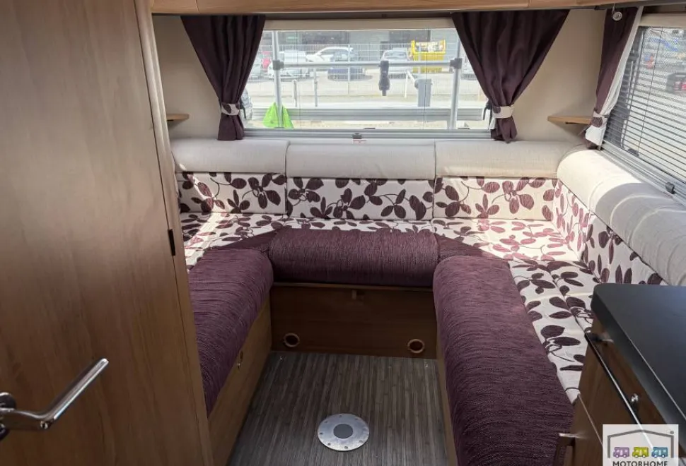 Auto-Trail Apache 700 2013