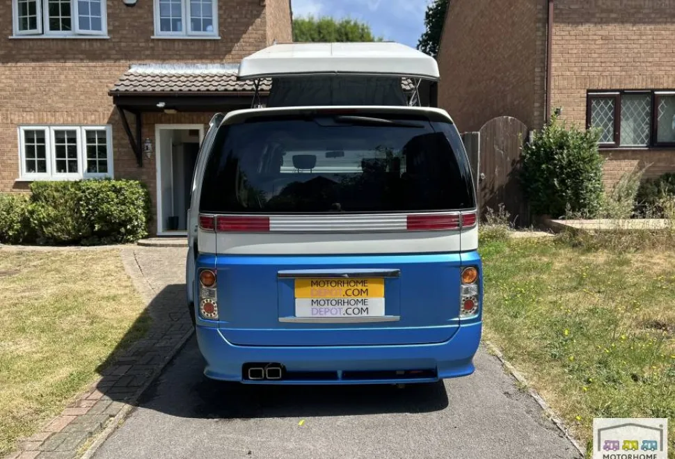 Nissan Elgrand E51 2008