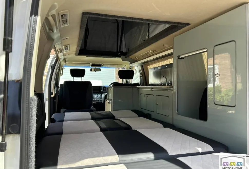 Nissan Elgrand E51 2008