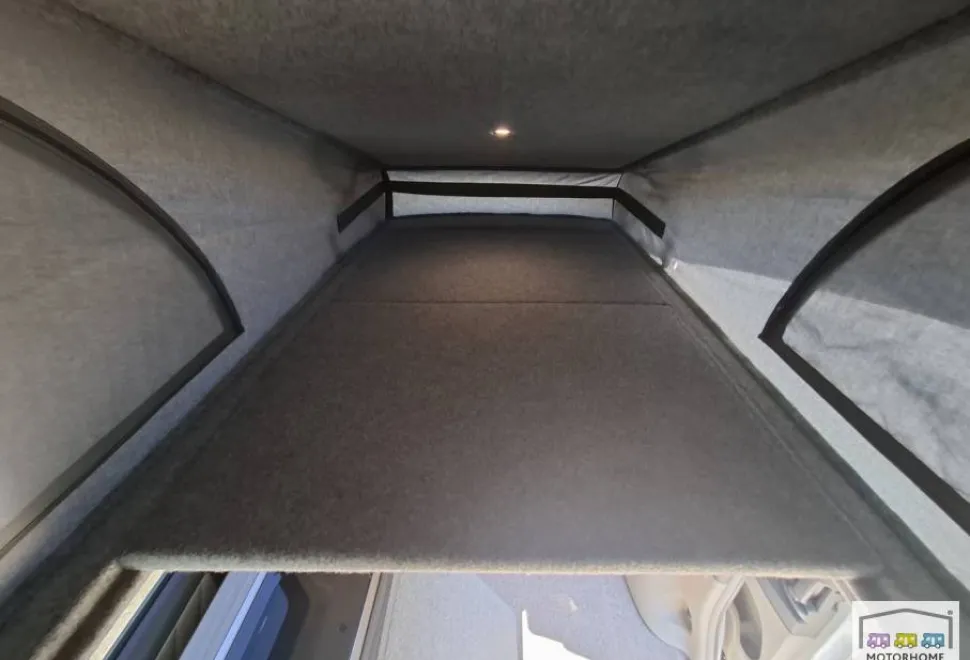 Toyota Alphard  Camper Van 2004