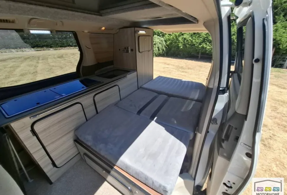 Toyota Alphard  Camper Van 2004
