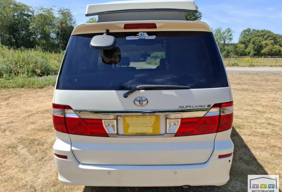 Toyota Alphard  Camper Van 2004