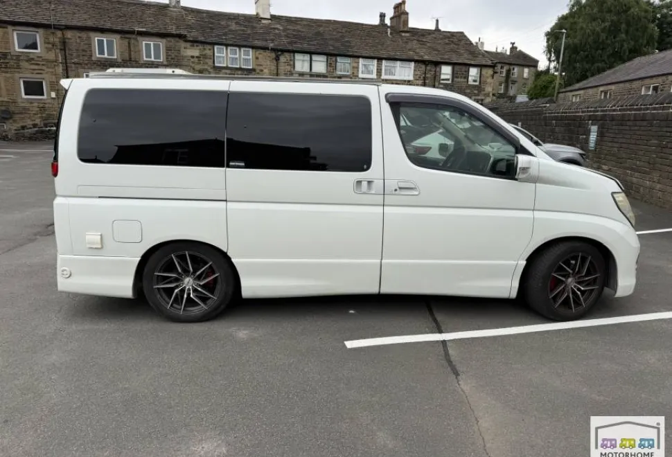 Nissan Elgrand Highway Star 2007