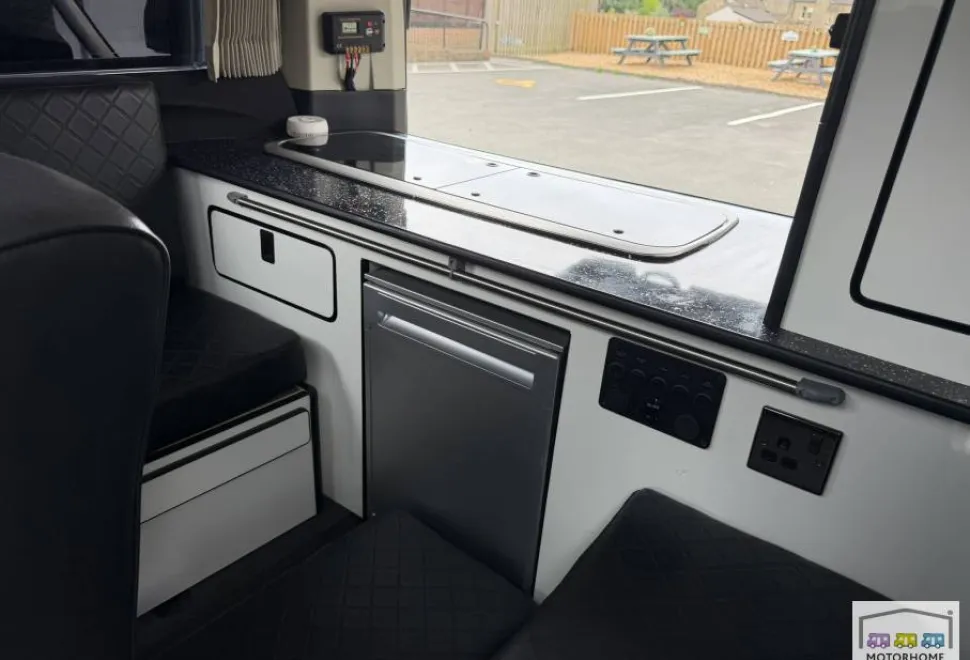 Nissan Elgrand Highway Star 2007