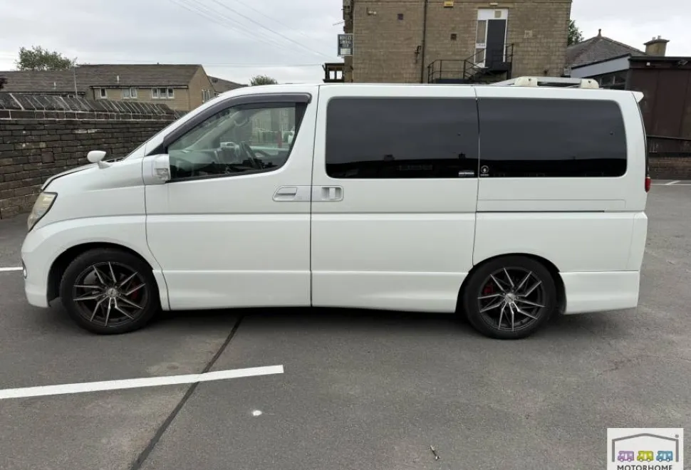 Nissan Elgrand Highway Star 2007