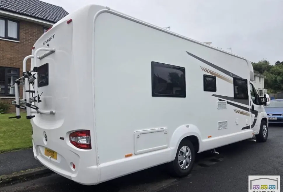 Swift Escape 675  2020