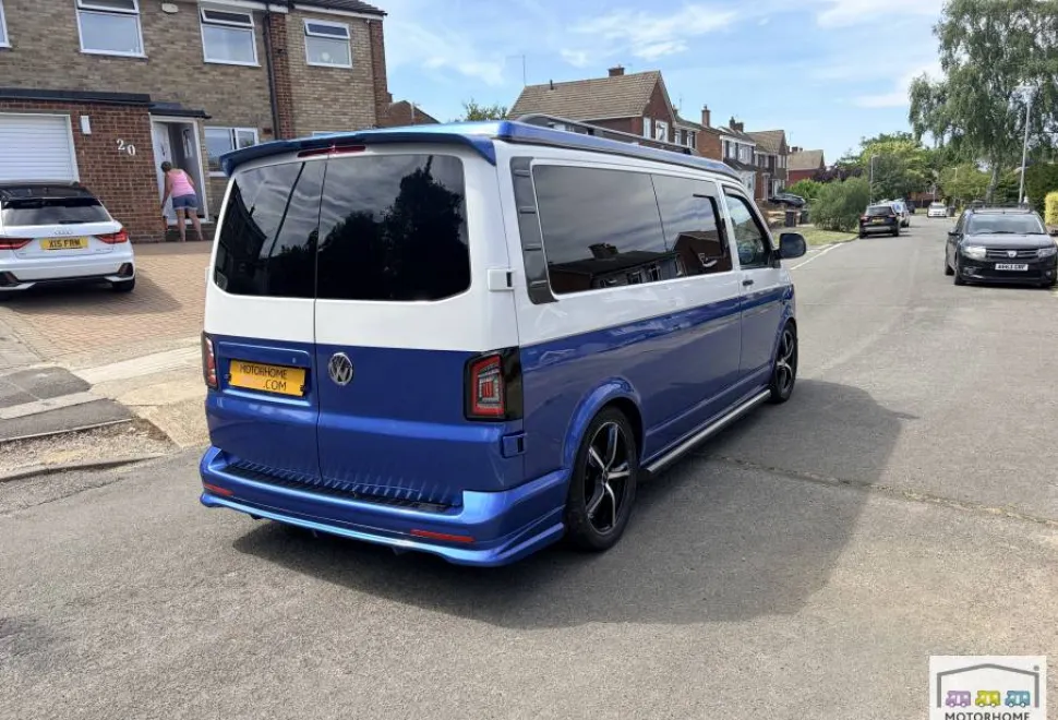 Volkswagen Transporter  2015