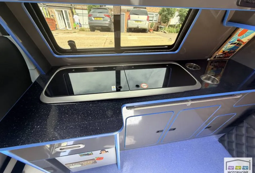 Volkswagen Transporter  2015