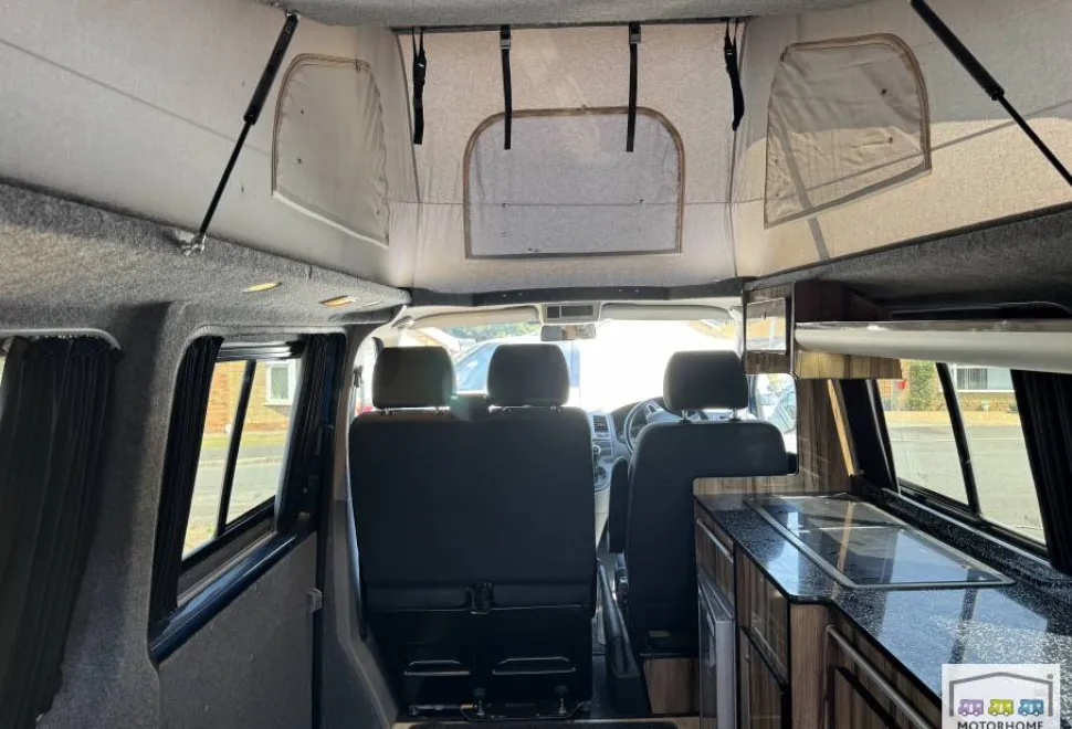 Volkswagen T5 Transporter  LWB T30  2015