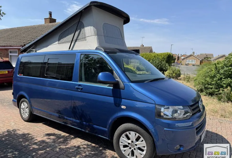Volkswagen T5 Transporter  LWB T30  2015