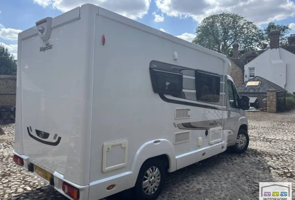 Elddis Majestic 105 2018