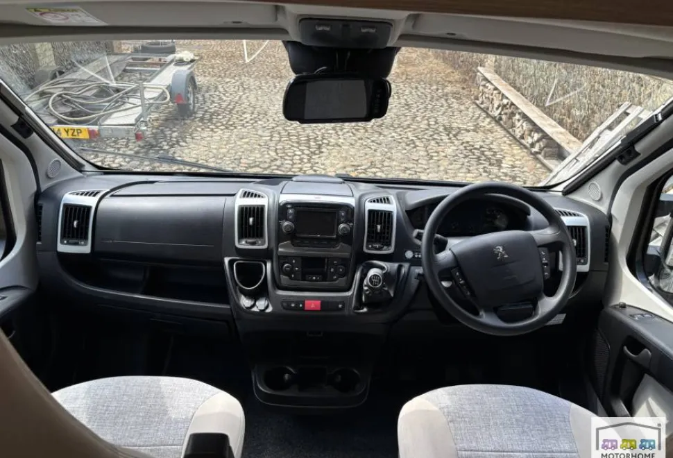 Elddis Majestic 105 2018
