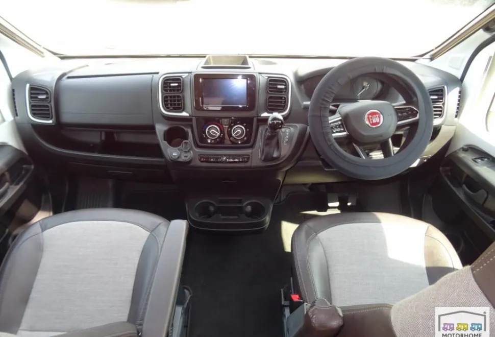 Adria Matrix Supreme 670sl 2025