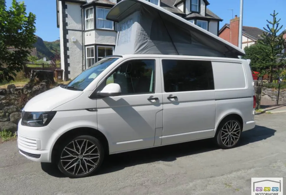 Volkswagen T28 S Line 2016