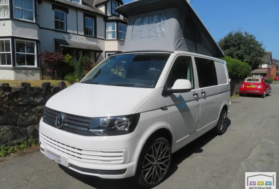 Volkswagen T28 S Line 2016