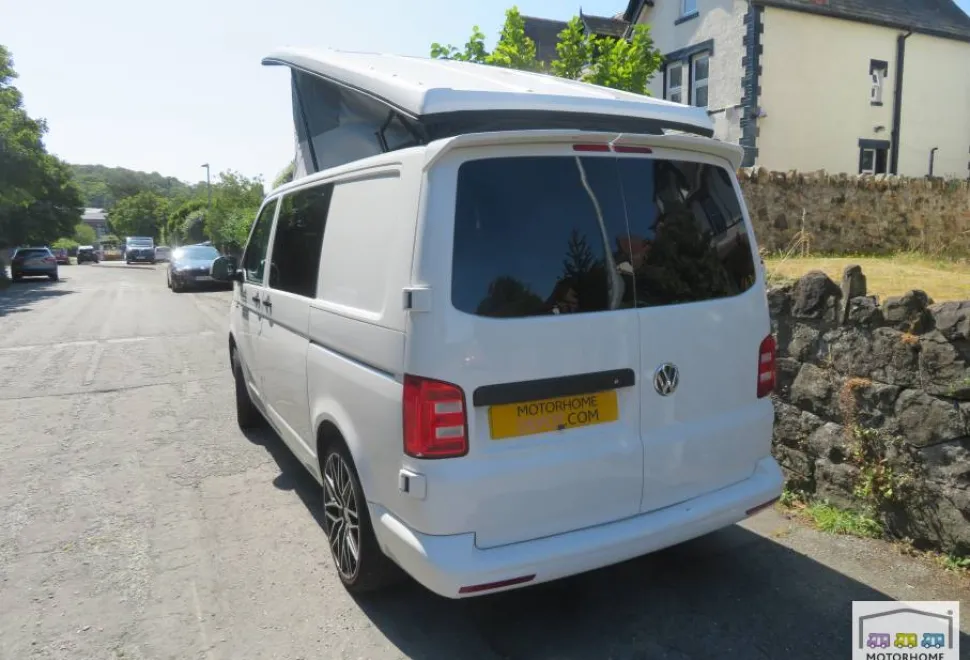 Volkswagen T28 S Line 2016