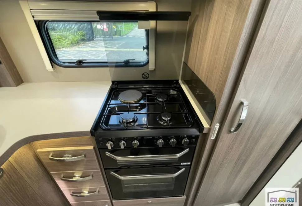 Elddis Majestic 255 2020
