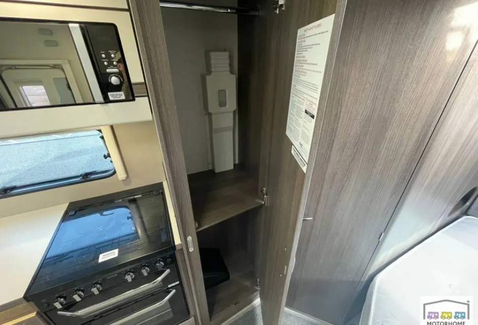 Elddis Majestic 255 2020