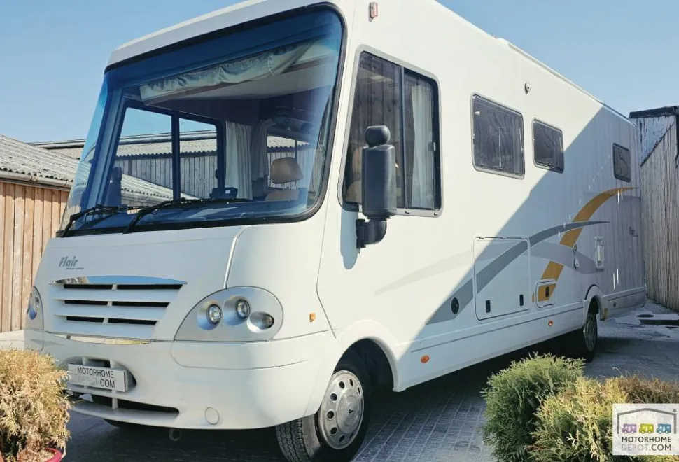 Niesmann and Bischoff Flair 8000iEB 2006