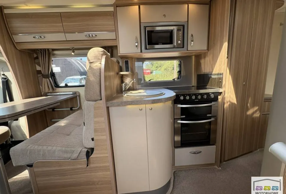 Swift Bessacarr  584 2012
