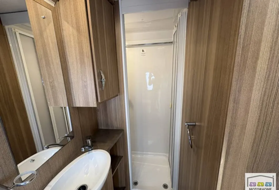 Swift Bessacarr  584 2012