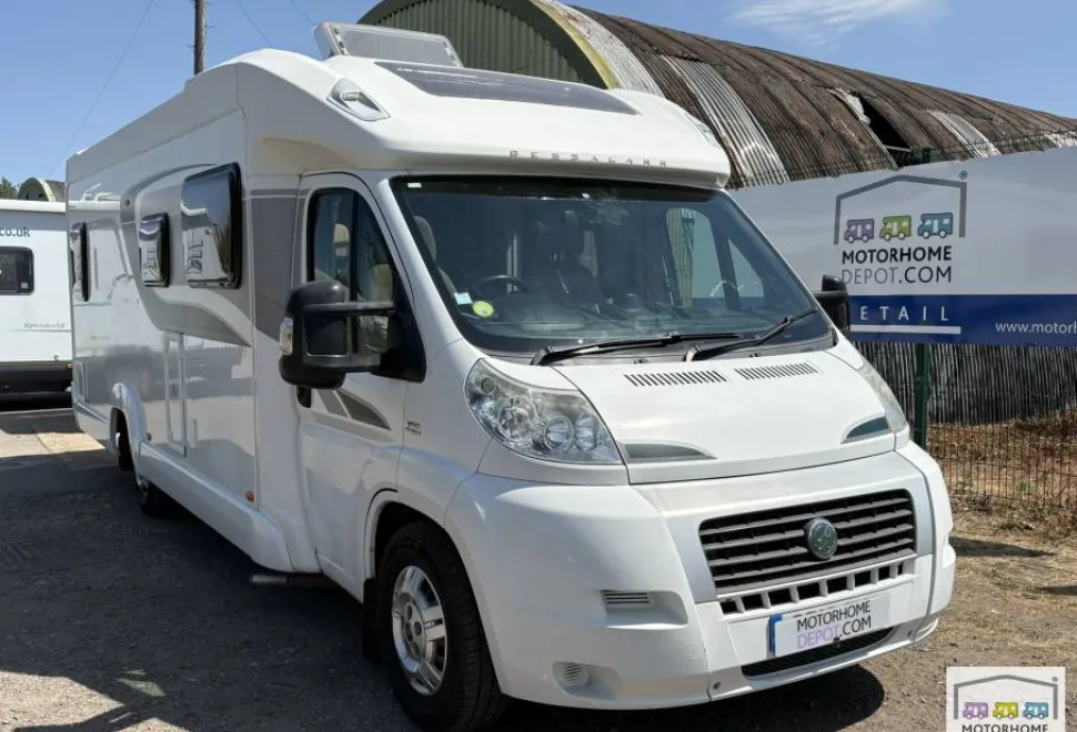 Swift Bessacarr  584 2012