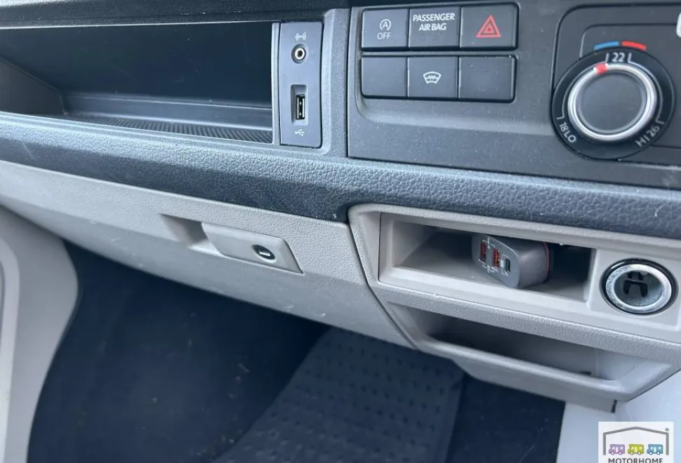 Volkswagen Leisuredrive Vivante 2016