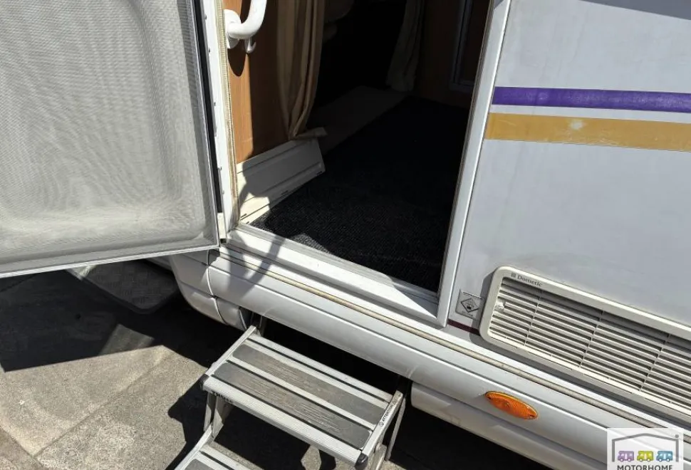 Swift Suntor 590 RL 2006
