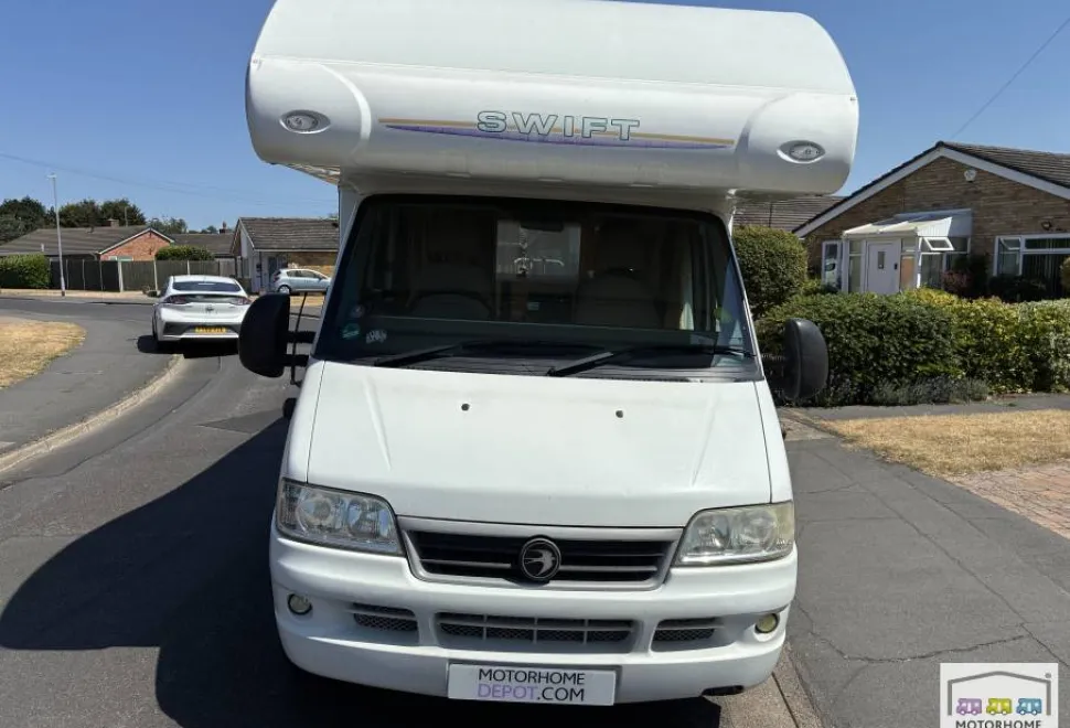 Swift Suntor 590 RL 2006