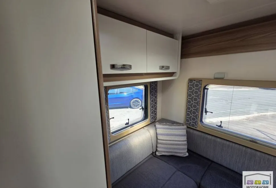 Swift Escape Compact C402 2019
