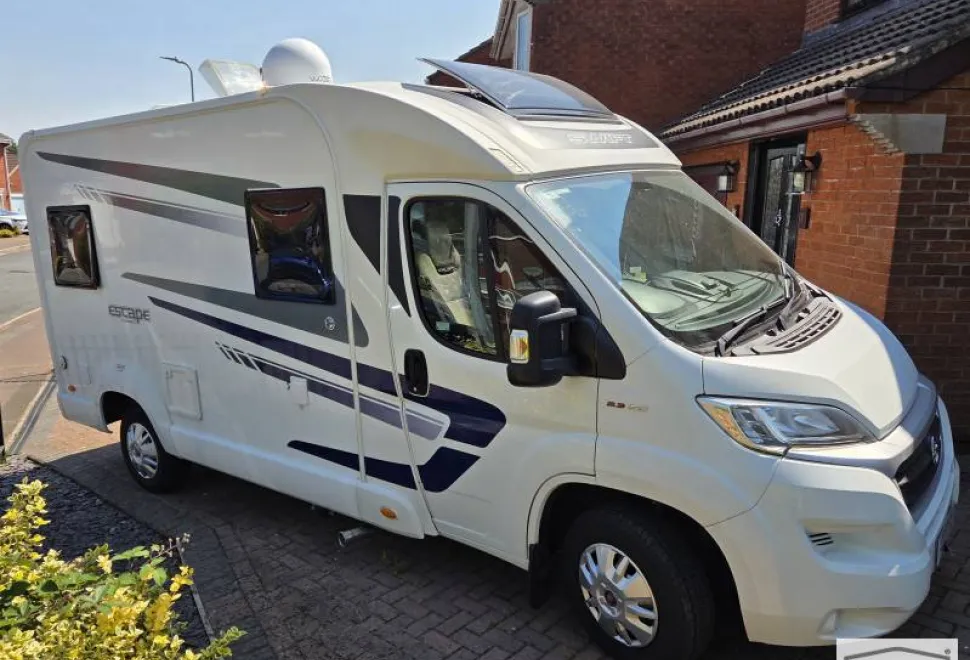 Swift Escape Compact C402 2019