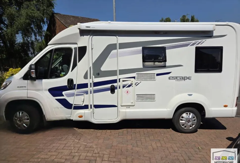 Swift Escape Compact C402 2019