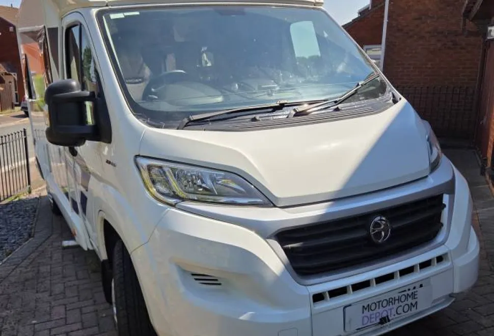 Swift Escape Compact C402 2019