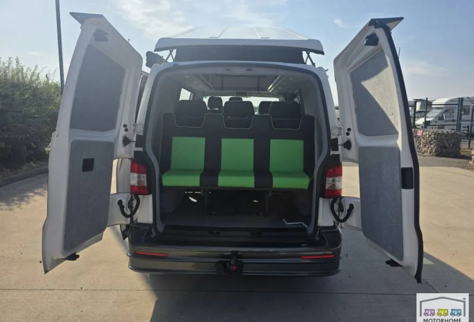 Volkswagen T5.1   2011