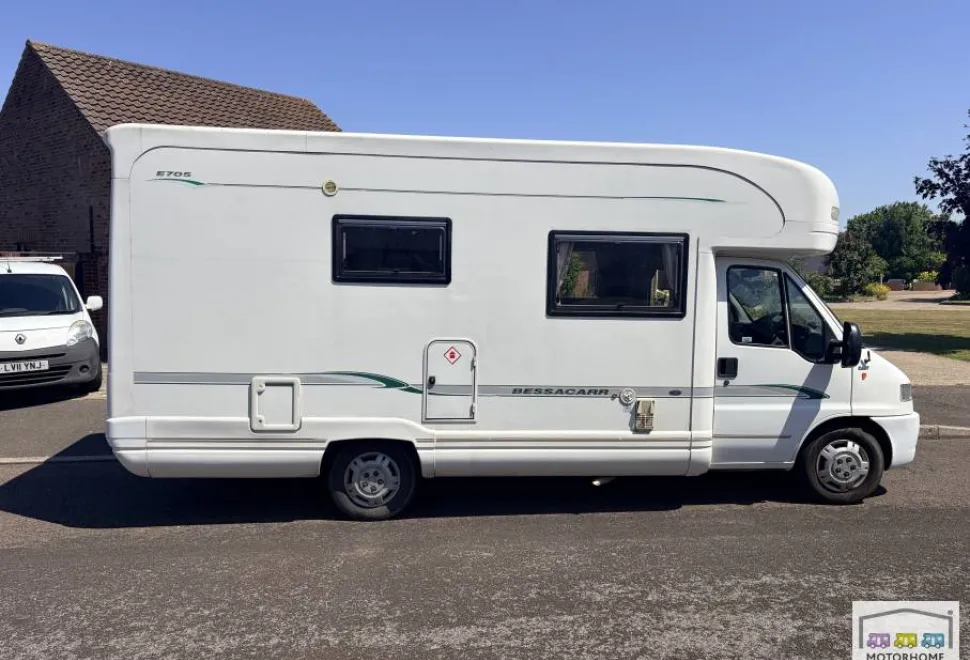 Bessacarr E705  2002