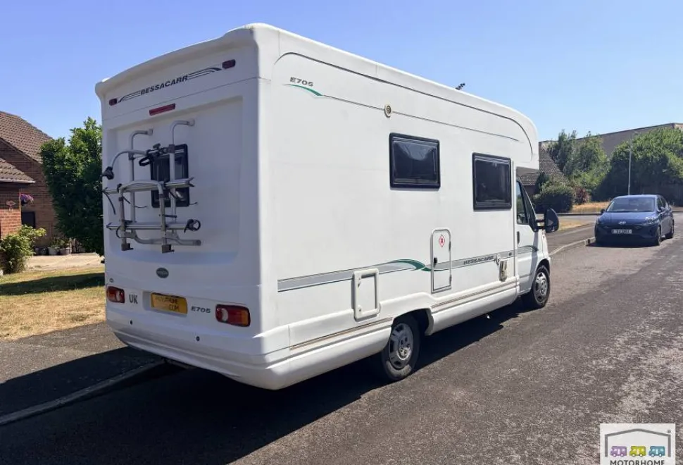 Bessacarr E705  2002