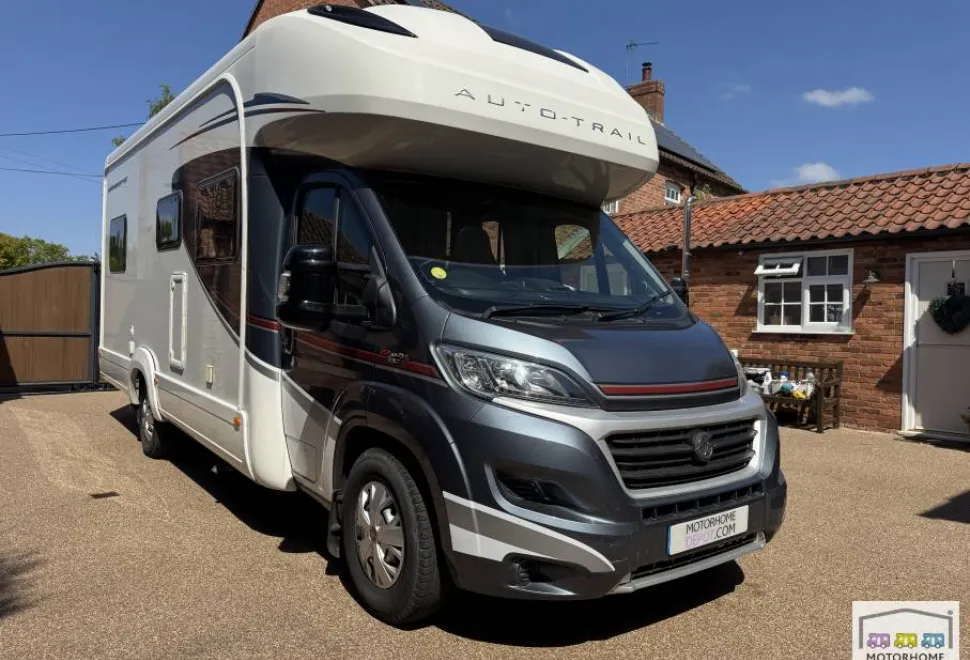 Auto-Trail Tracker EB 2016