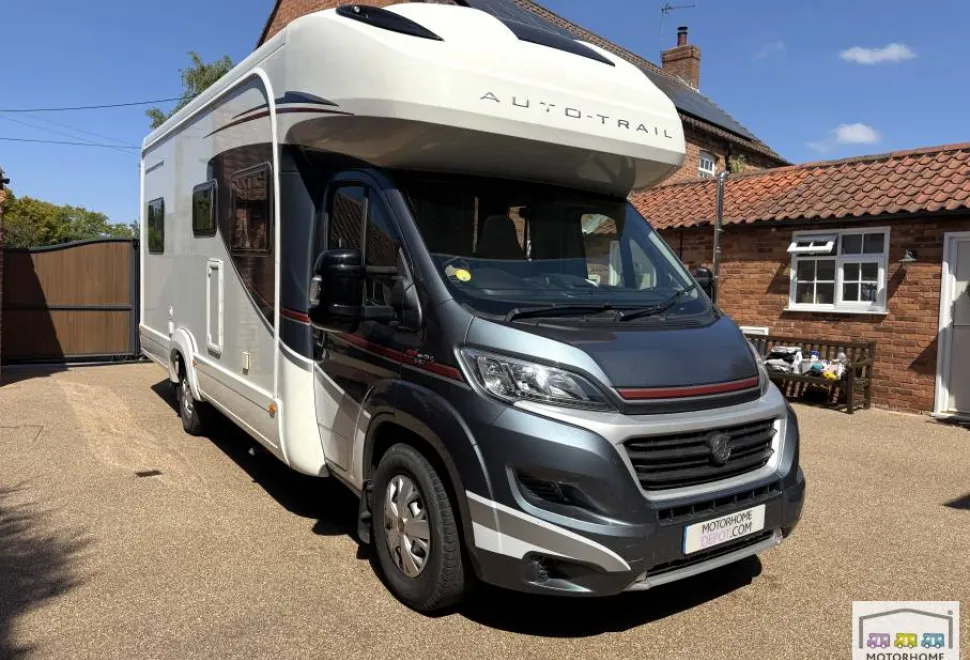 Auto-Trail Tracker EB 2016