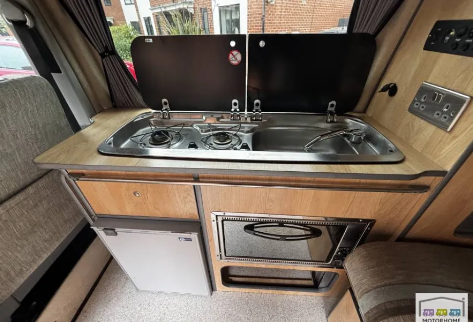 Volkswagen T5  2009