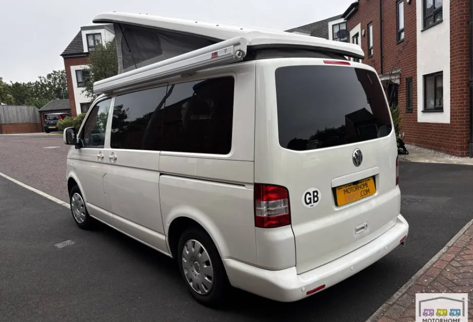 Volkswagen T5  2009