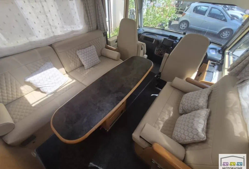 Frankia Luxury Class  i800 2004