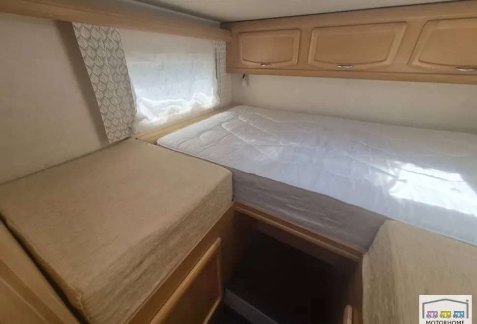 Frankia Luxury Class  i800 2004