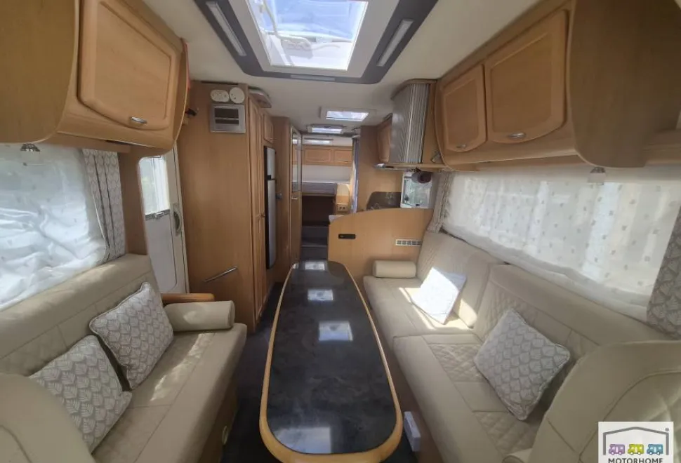 Frankia Luxury Class  i800 2004