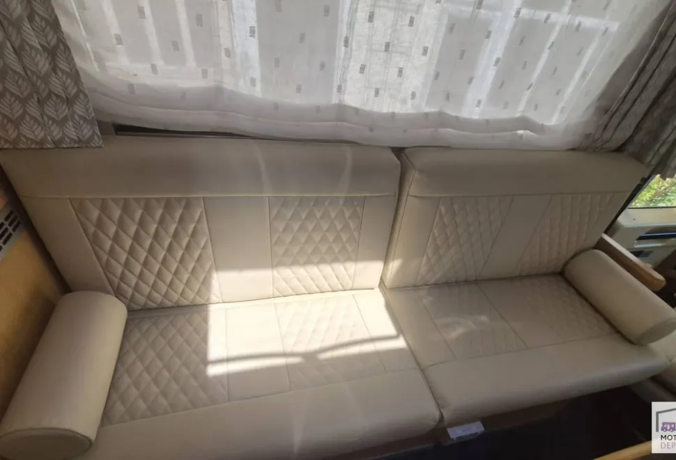 Frankia Luxury Class  i800 2004