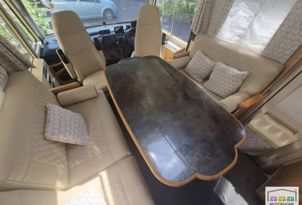 Frankia Luxury Class  i800 2004