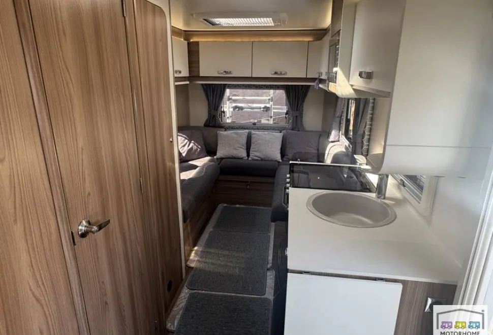 Swift Escape 622 2017