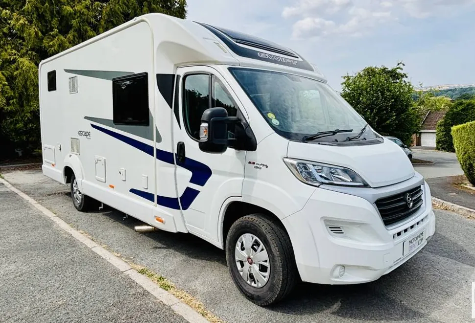 Swift Escape 684 2017